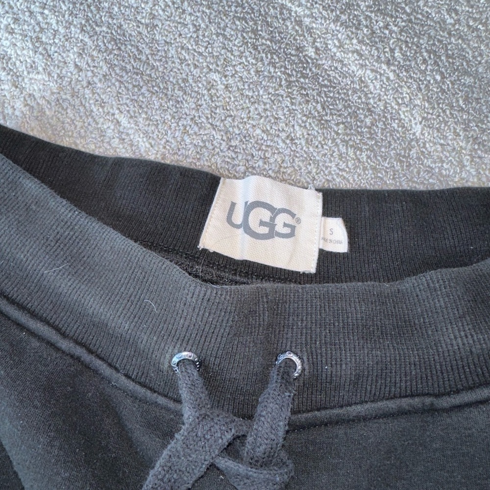 UGG Joggers - Picture 2 of 2